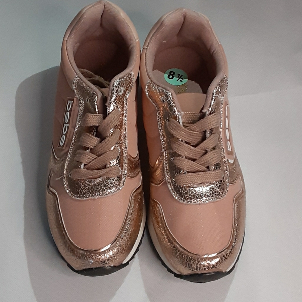 Bebé women shoes sport sneakers  size 8.5